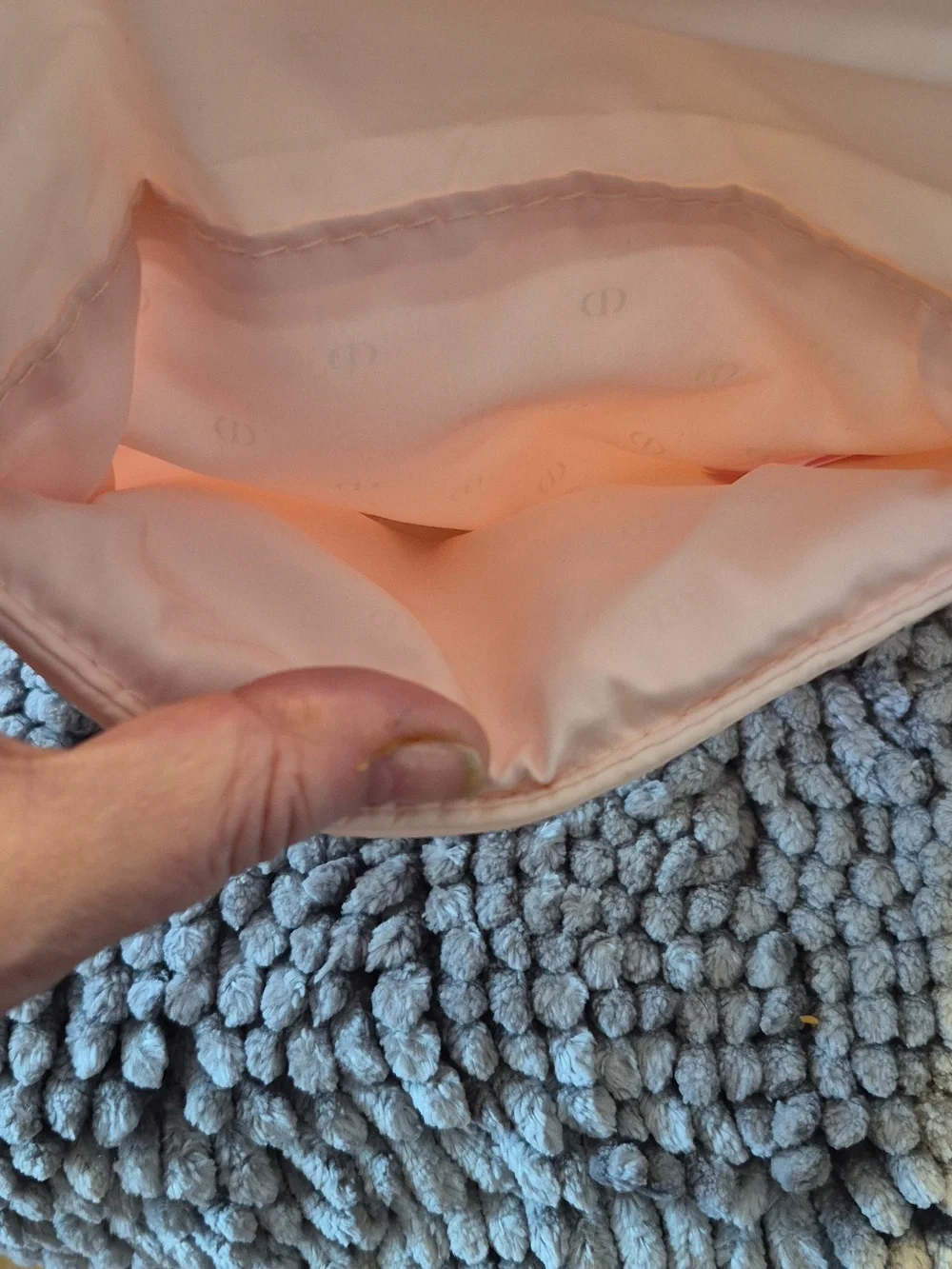 NWT Dior Blush Satin Clutch with Silver CD Emblem [B5-5] - Picture 5 of 9